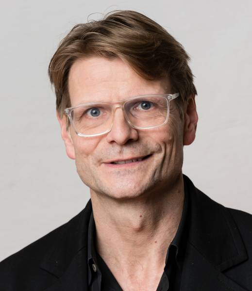 Dr. Carsten Siebert